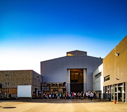 L'Usine, Centre national des arts de la rue et de l’espace public (Toulouse / Tournefeuille), Salle de Spectacles à Tournefeuille
