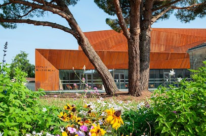 ESPACE QUÉRANDEAU, Salle de Spectacles à Saint-Jean-d'Illac