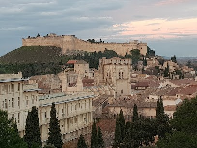 Théâtre de Verdure de la Colline des Mourgues, Salle de Spectacles à Villeneuve-lès-Avignon
