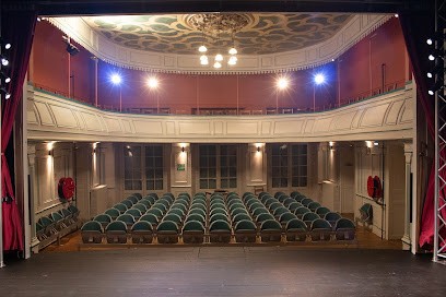 Théâtre de Villeneuve sur Yonne, Salle de Spectacles à Villeneuve-sur-Yonne